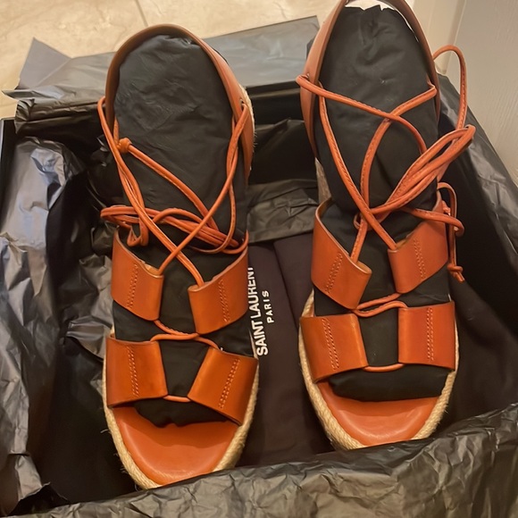 Saint laurent heels - Picture 2 of 4